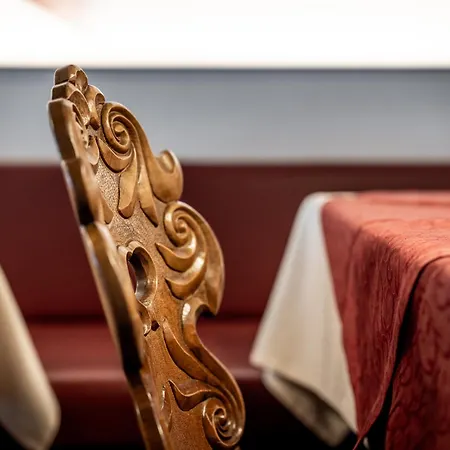 Engel Hotel 3*